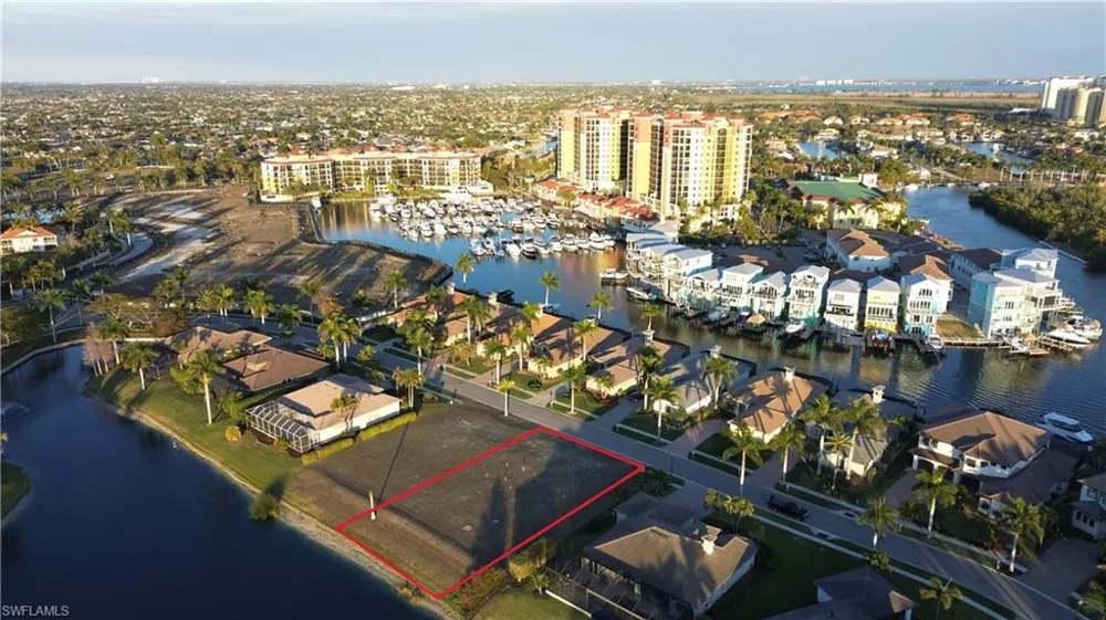 5808 Harbour Circle Cape Coral, FL 33914