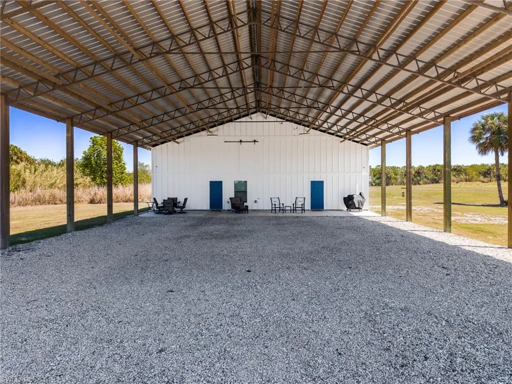 22301 River Road Alva, FL 33920