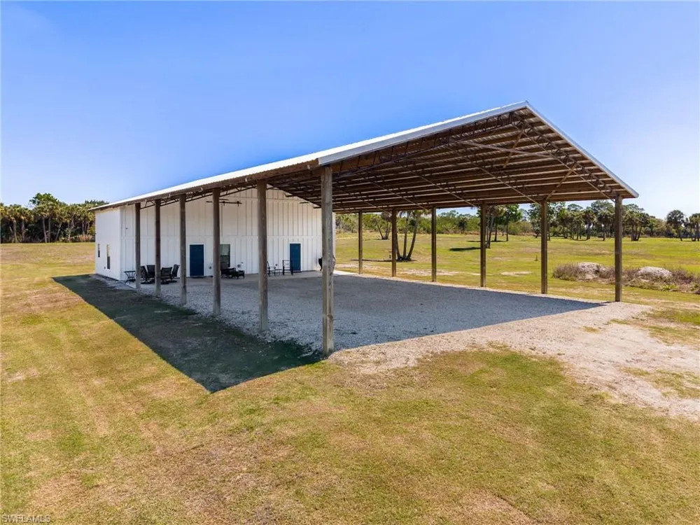 22301 River Road Alva, FL 33920