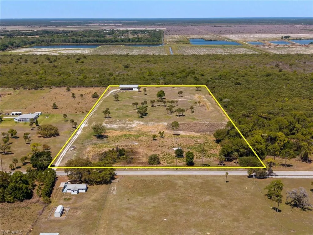 22301 River Road Alva, FL 33920