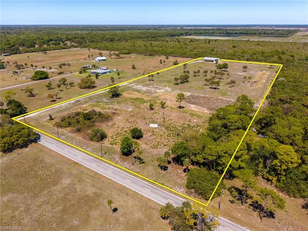 22301 River Road Alva, FL 33920