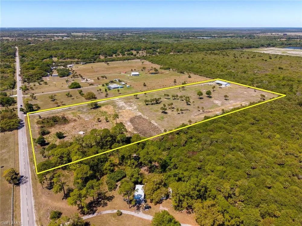 22301 River Road Alva, FL 33920