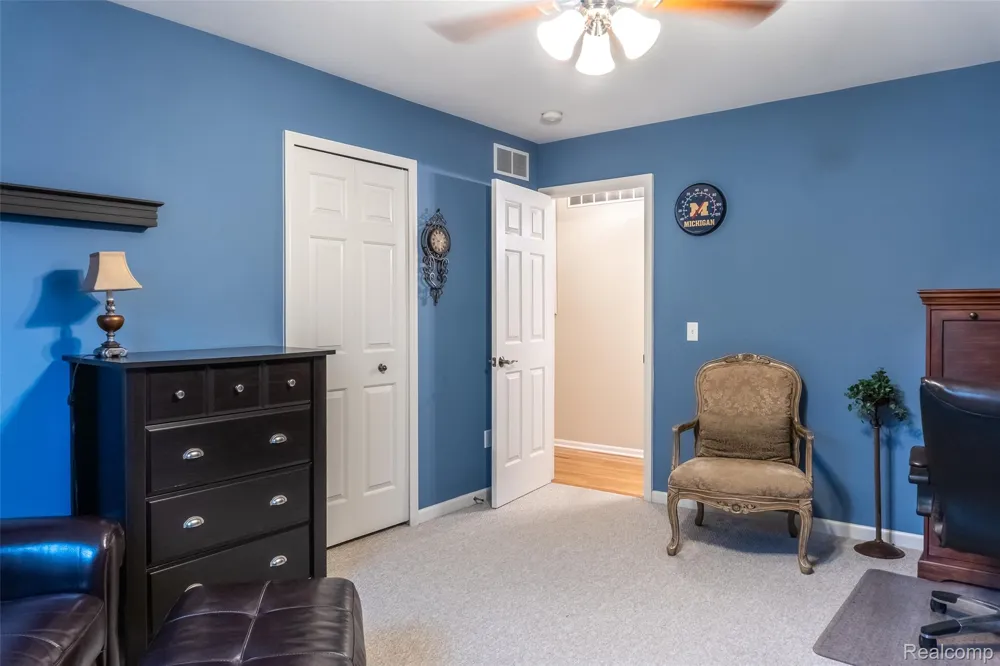 6240 Northridge Hills Drive Brighton City, MI 48116