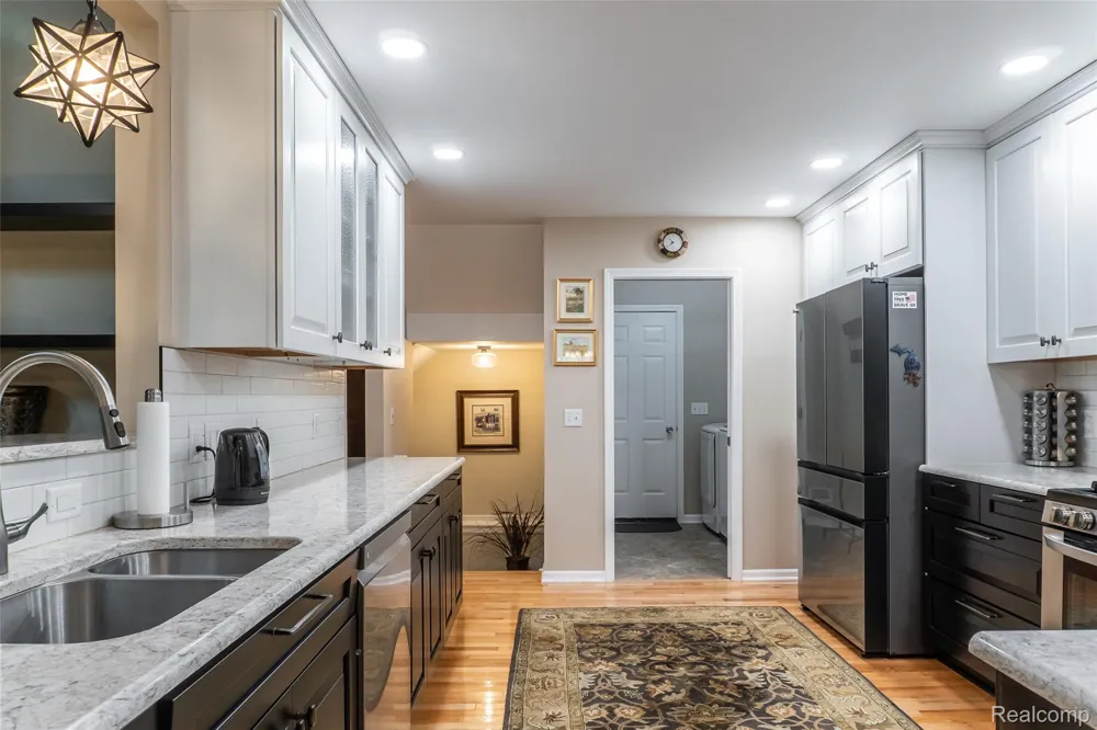 6240 Northridge Hills Drive Brighton City, MI 48116