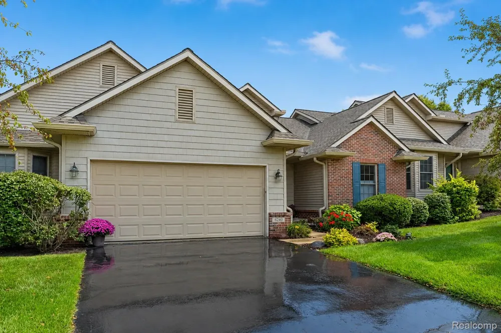 6240 Northridge Hills Drive Brighton City, MI 48116