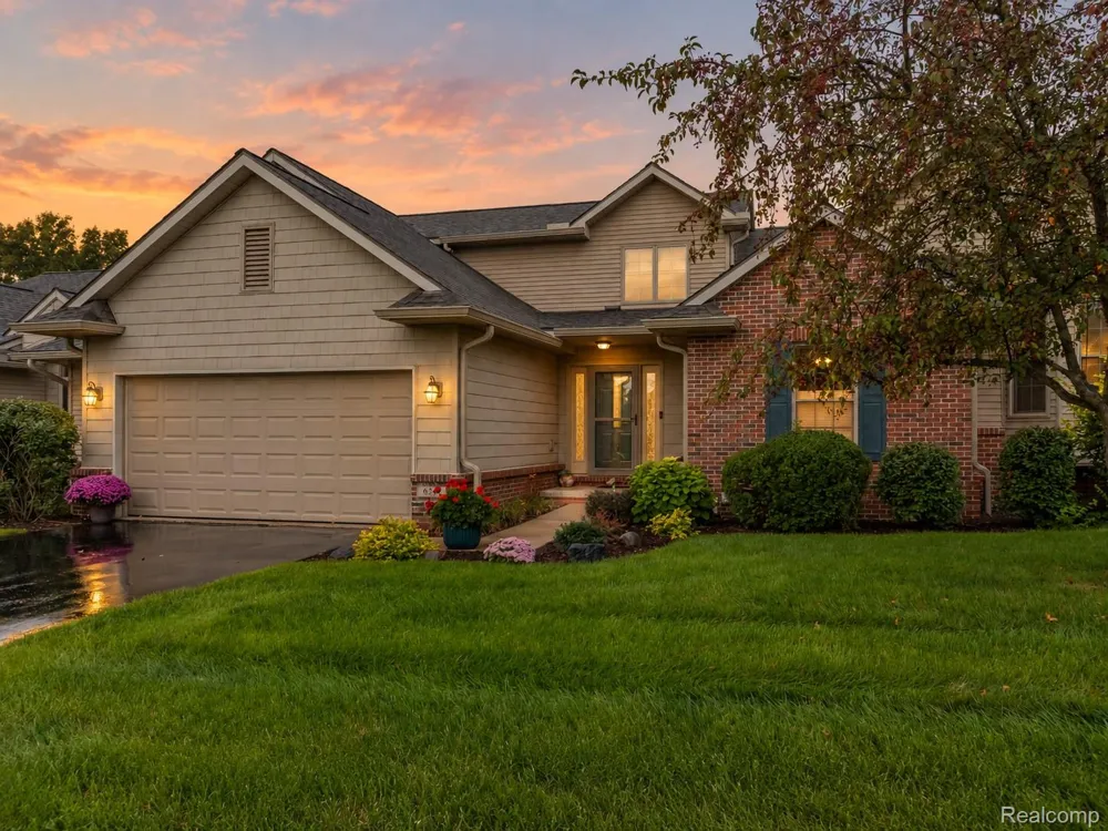 6240 Northridge Hills Drive Brighton City, MI 48116