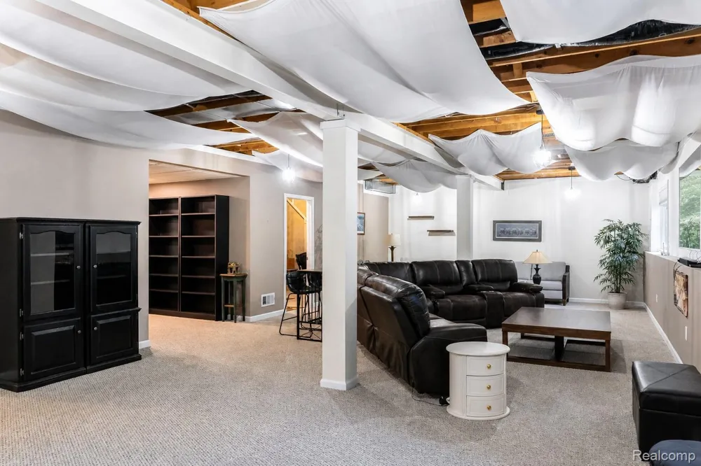 6240 Northridge Hills Drive Brighton City, MI 48116
