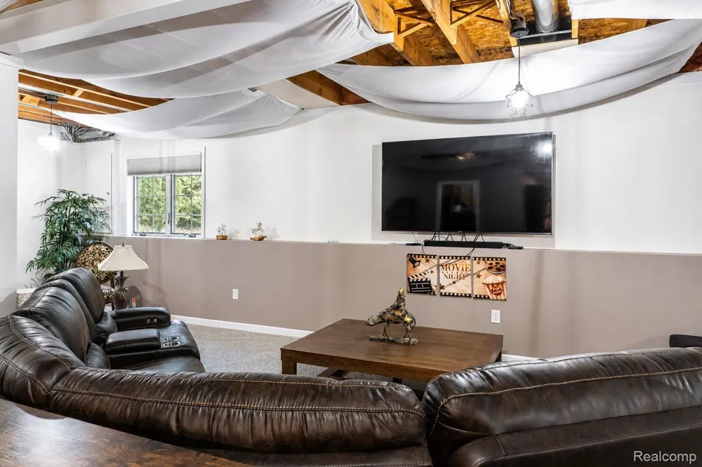 6240 Northridge Hills Drive Brighton City, MI 48116