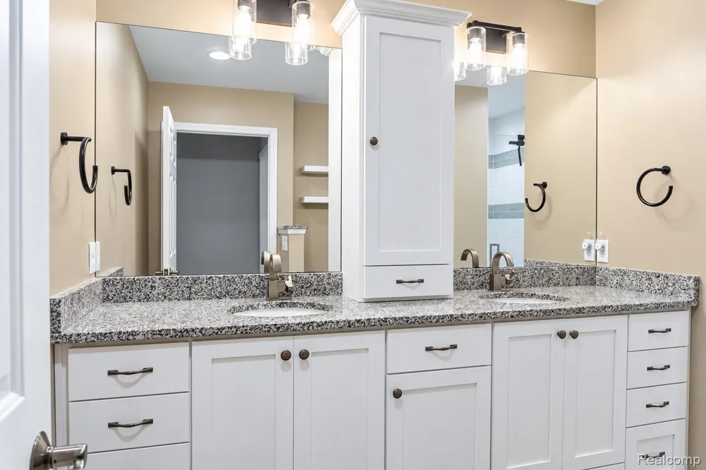 6240 Northridge Hills Drive Brighton City, MI 48116