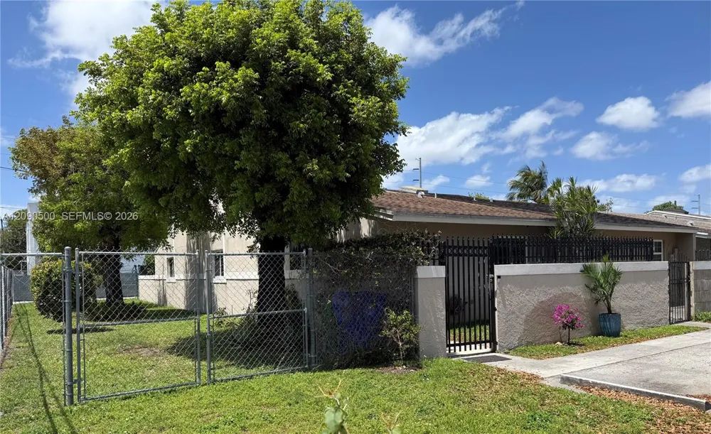1800 NW 1st Ave Miami, FL 33136