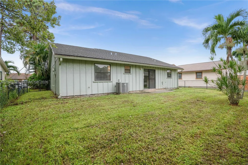 6043 Felter St Jupiter, FL 33458