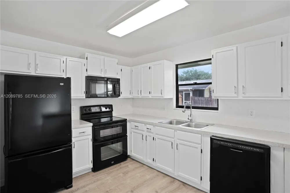 6043 Felter St Jupiter, FL 33458
