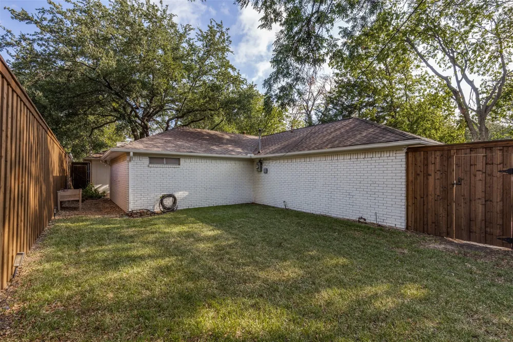6042 Mercedes Avenue Dallas, TX 75206