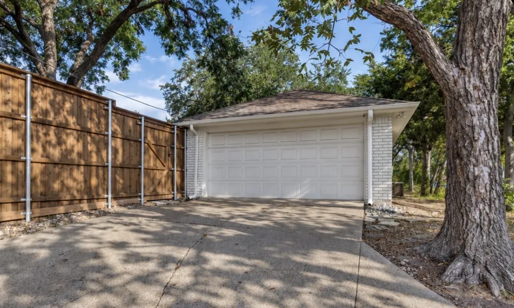 6042 Mercedes Avenue Dallas, TX 75206