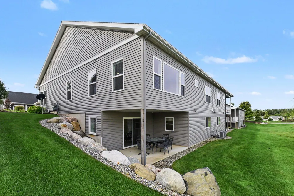 3519 Pleasant River Street SW Wyoming, MI 49418