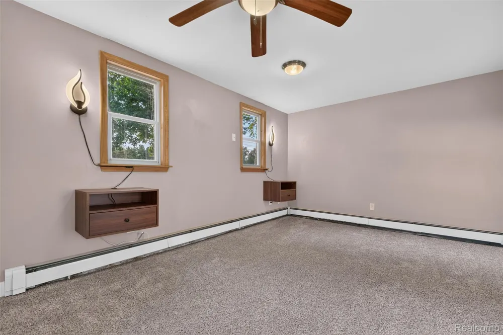 1155 Dolane Boulevard White Lake Charter Township, MI 48383