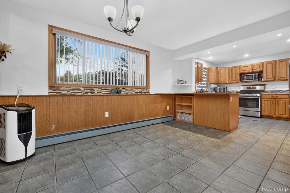 1155 Dolane Boulevard White Lake Charter Township, MI 48383