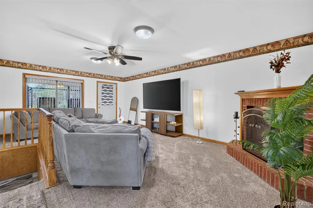 1155 Dolane Boulevard White Lake Charter Township, MI 48383