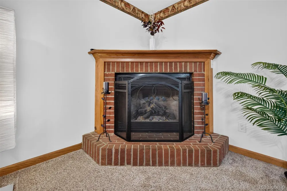 1155 Dolane Boulevard White Lake Charter Township, MI 48383