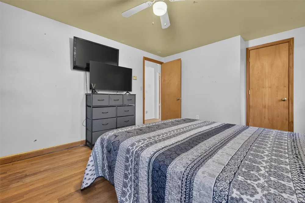 1155 Dolane Boulevard White Lake Charter Township, MI 48383