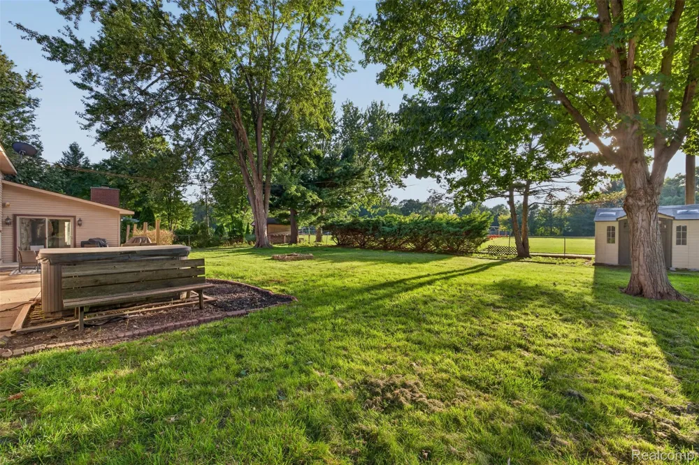 1155 Dolane Boulevard White Lake Charter Township, MI 48383