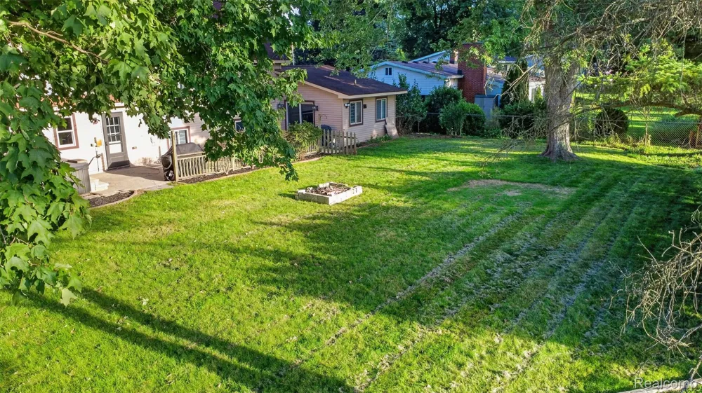 1155 Dolane Boulevard White Lake Charter Township, MI 48383