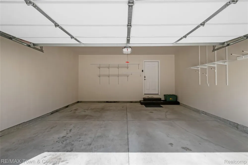 7070 Cambridge Drive #12 Flushing Charter Township, MI 48433