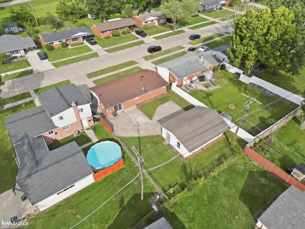 43016 Penny Drive Sterling Heights City, MI 48314