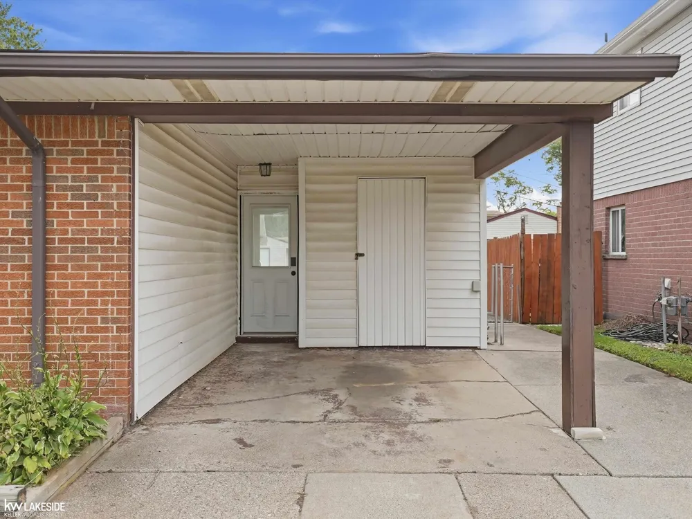 43016 Penny Drive Sterling Heights City, MI 48314