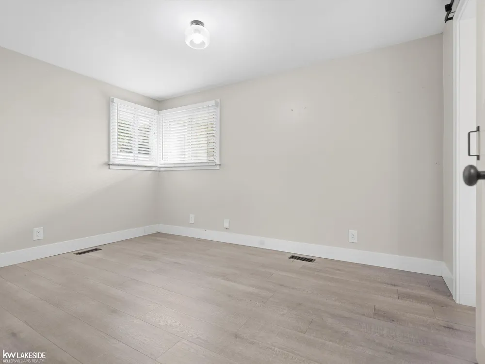43016 Penny Drive Sterling Heights City, MI 48314
