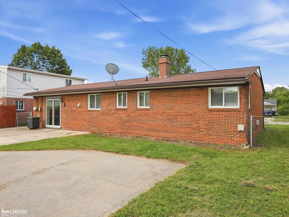 43016 Penny Drive Sterling Heights City, MI 48314