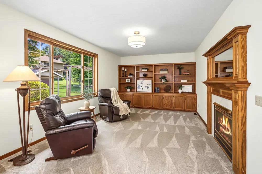 16205 Logarto Lane Lakeville, MN 55044