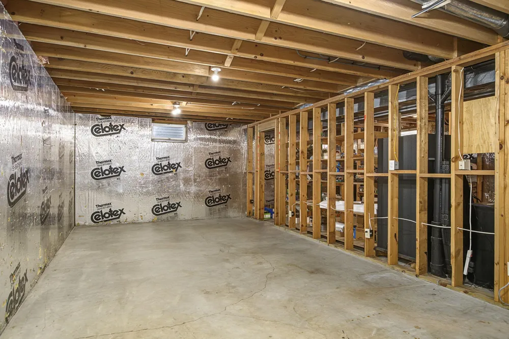 16205 Logarto Lane Lakeville, MN 55044