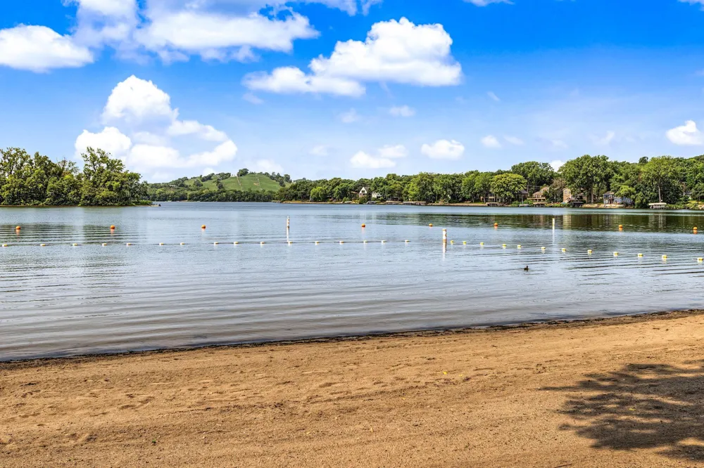 16205 Logarto Lane Lakeville, MN 55044