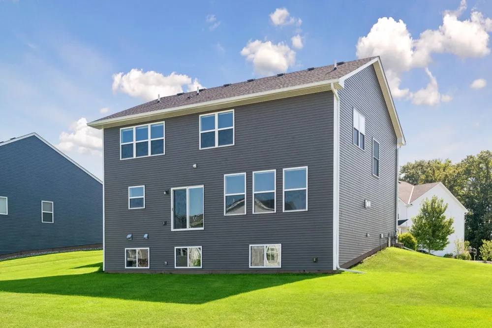 1590 Hackamore Drive Victoria, MN 55386