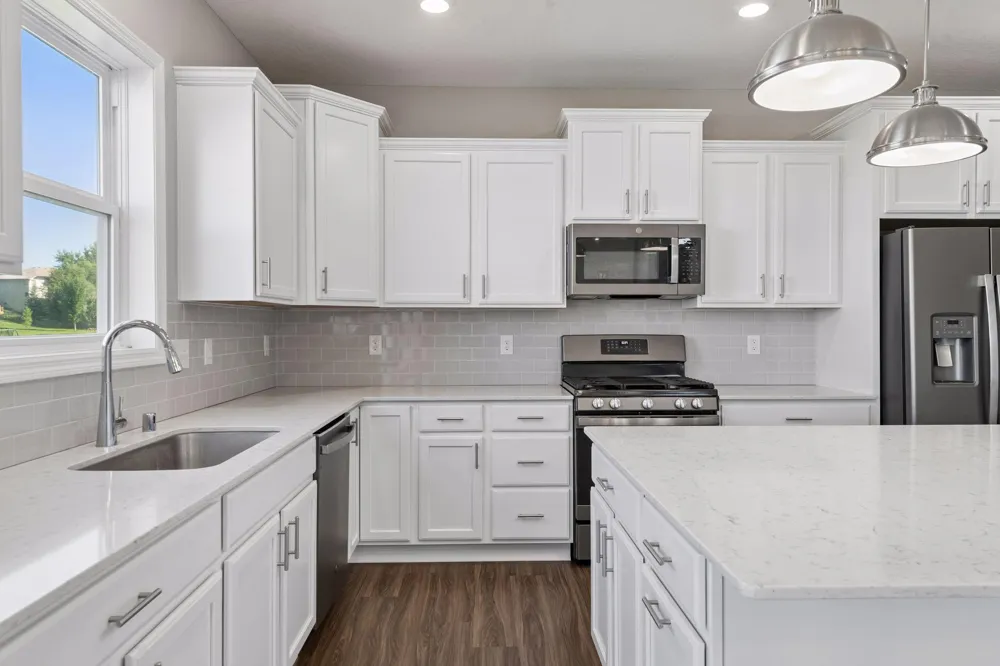1590 Hackamore Drive Victoria, MN 55386