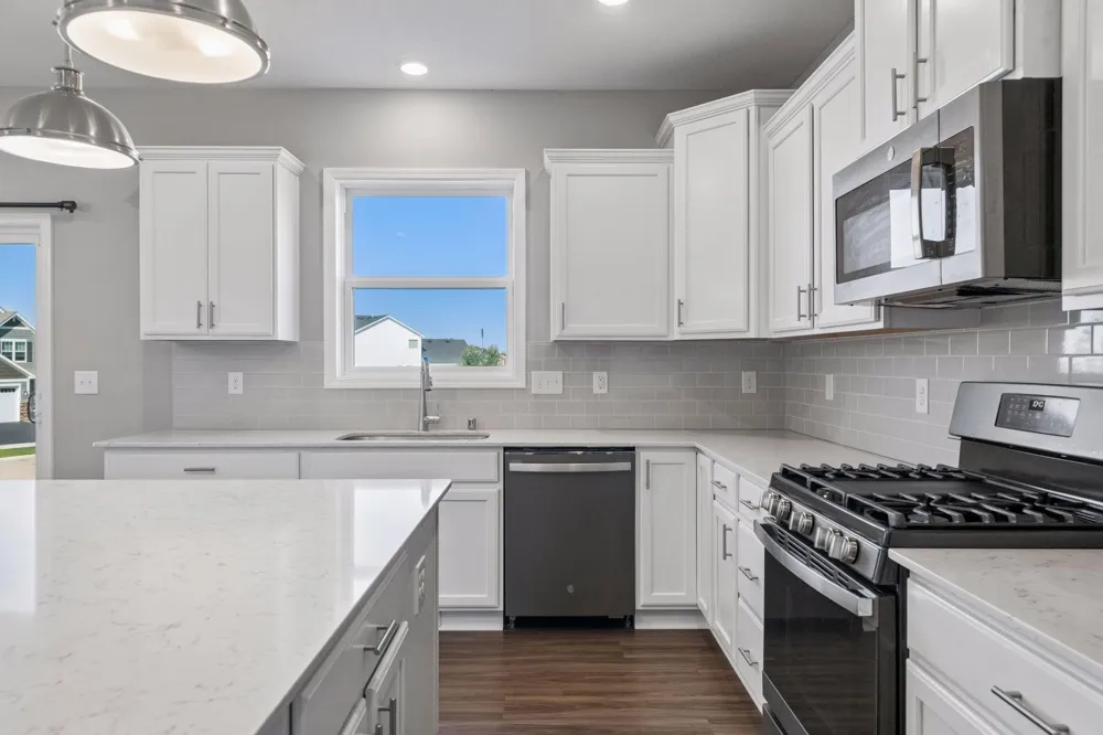 1590 Hackamore Drive Victoria, MN 55386
