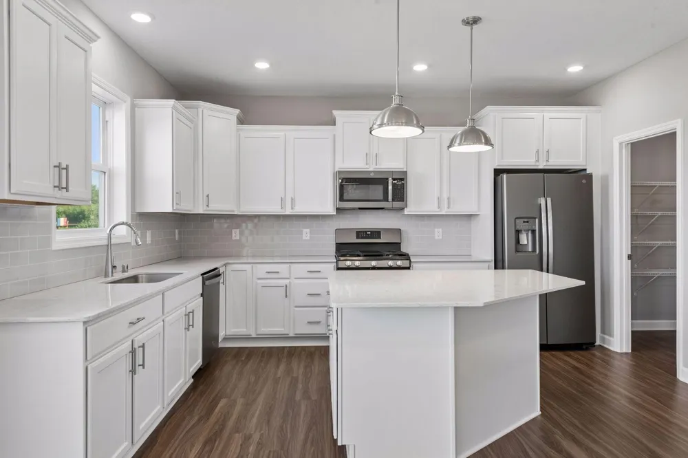 1590 Hackamore Drive Victoria, MN 55386