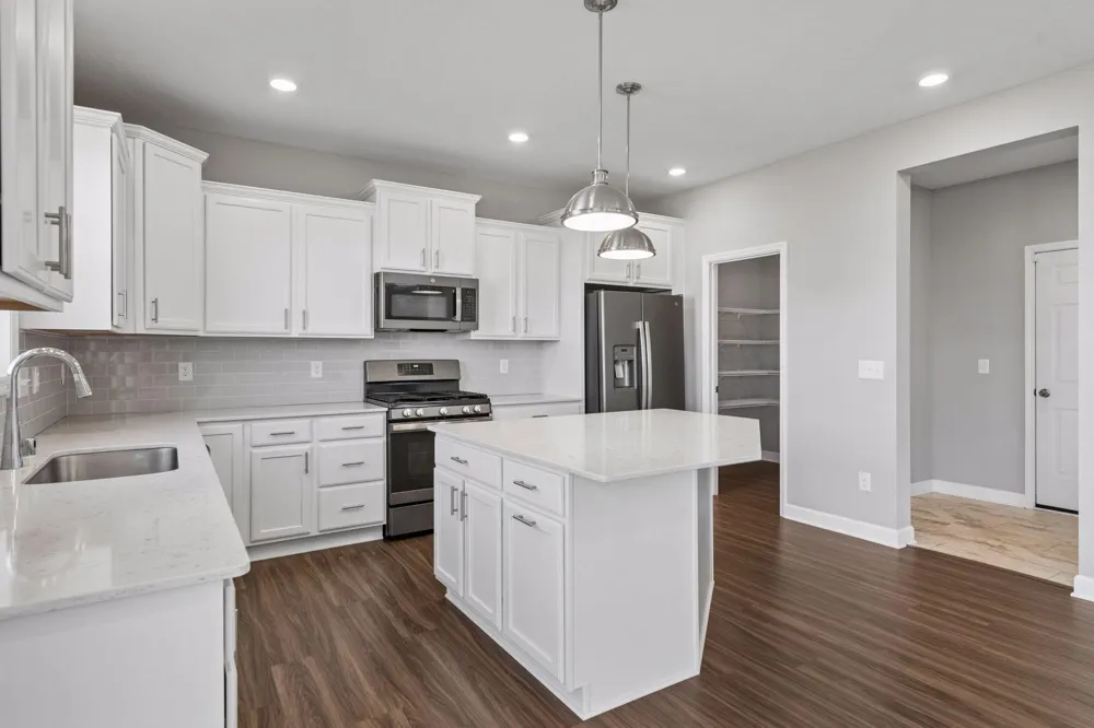 1590 Hackamore Drive Victoria, MN 55386