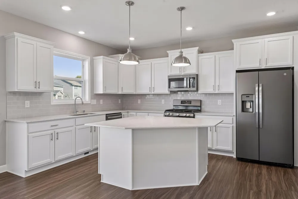 1590 Hackamore Drive Victoria, MN 55386