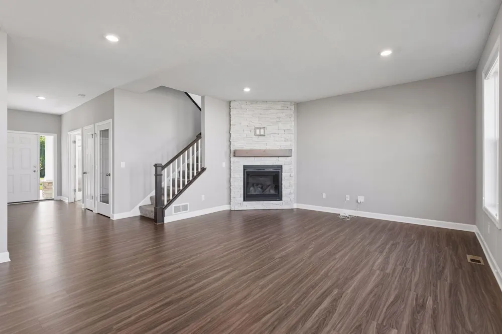1590 Hackamore Drive Victoria, MN 55386