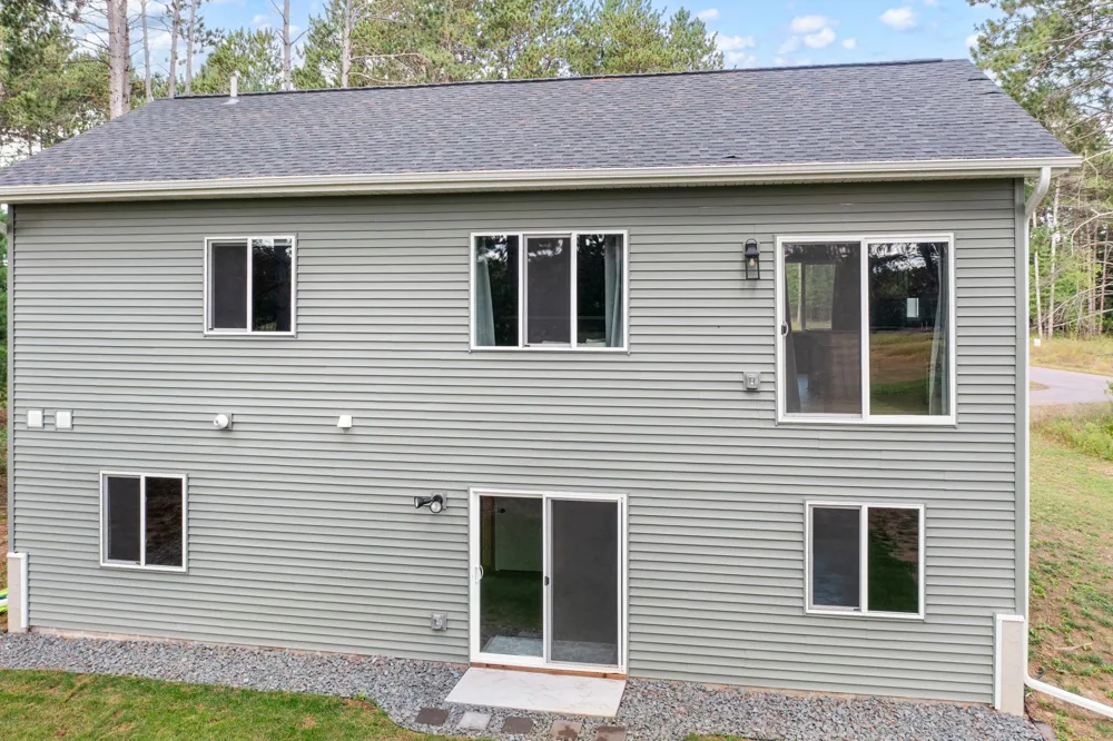 3166 317th Court NW Cambridge, MN 55008