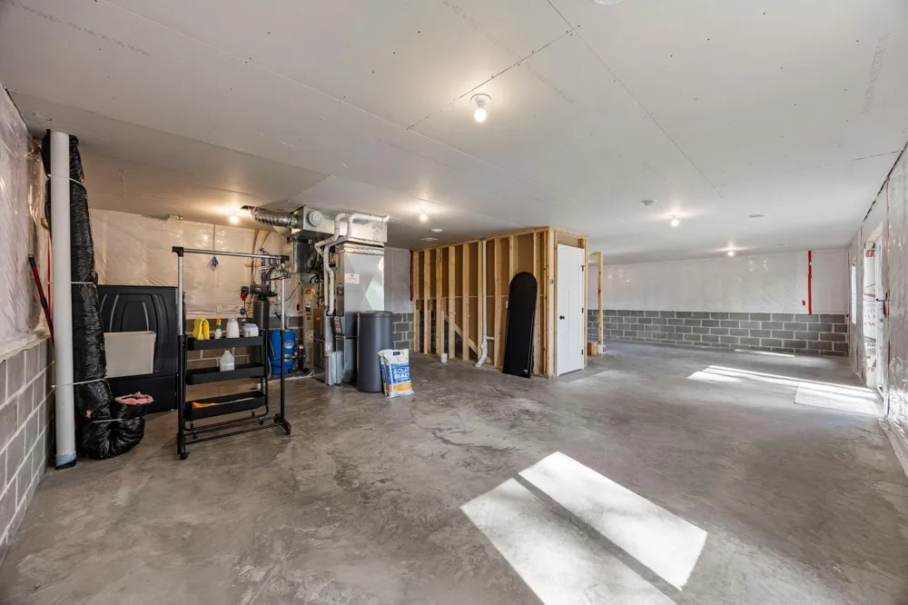 3166 317th Court NW Cambridge, MN 55008