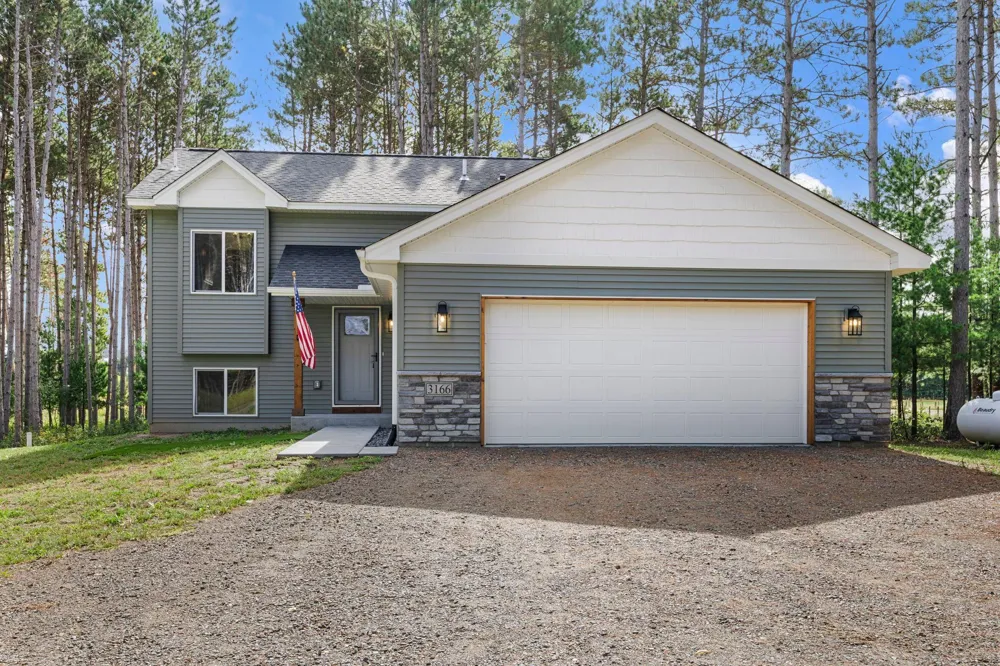 3166 317th Court NW Cambridge, MN 55008