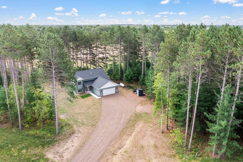 3166 317th Court NW Cambridge, MN 55008
