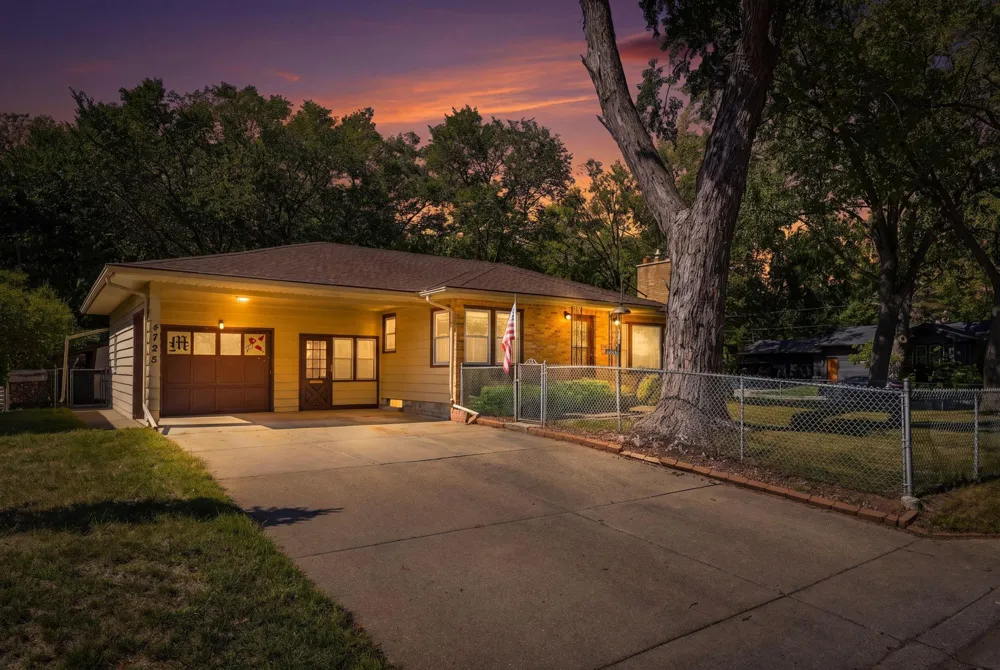 4725 Krech Avenue White Bear Lake, MN 55110
