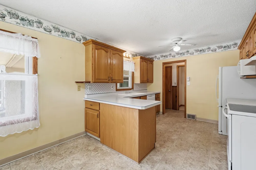 4725 Krech Avenue White Bear Lake, MN 55110