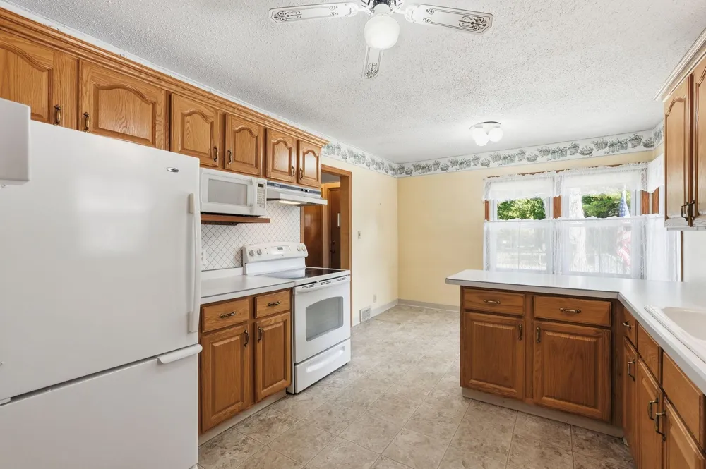 4725 Krech Avenue White Bear Lake, MN 55110