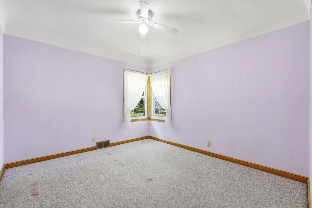 4725 Krech Avenue White Bear Lake, MN 55110