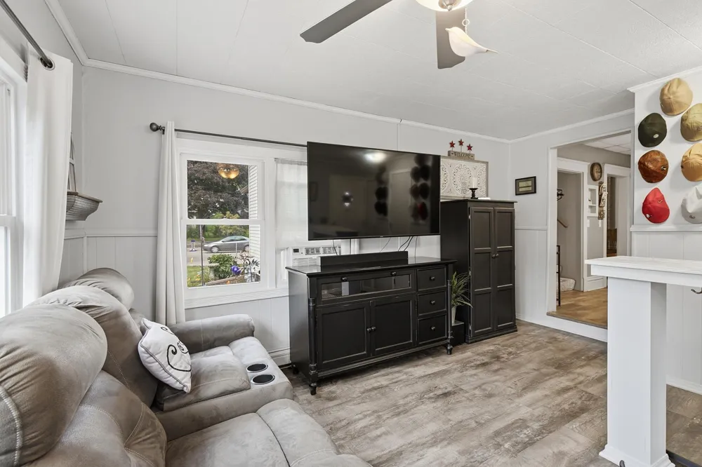 125 3rd Avenue S South Saint Paul, MN 55075